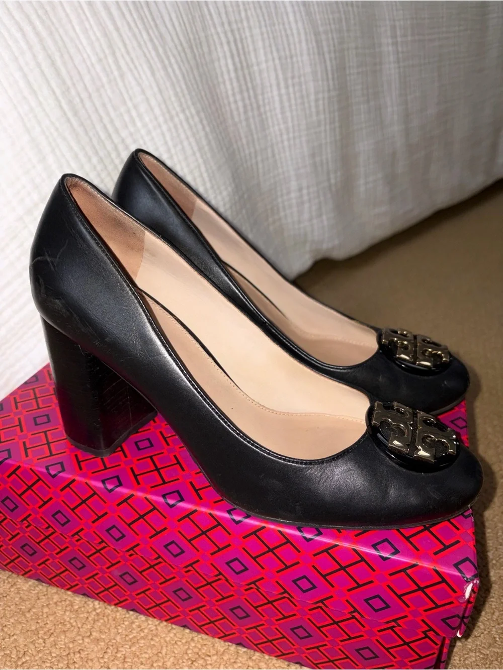 Tory Burch Black Leather Pumps